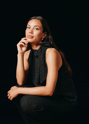 Lorelei Bedazzled top Sort Neo Noir 